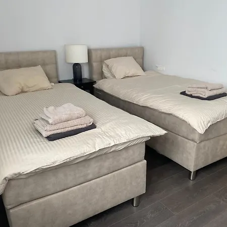 Luxery With Pool In Estepona-centre Apartment *